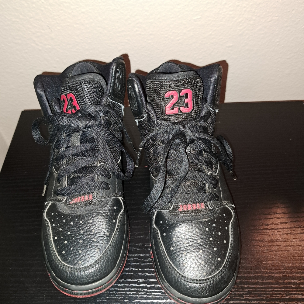 Kids Black & Red Jordan Basketball Shoes with '23' Accent. Size 4Y